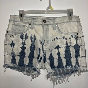 Silver Jeans Blue and White Tie-Dye Jean Shorts